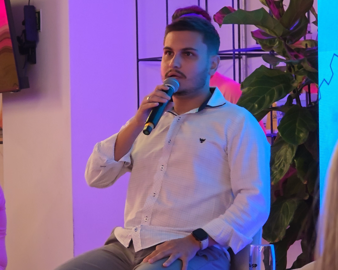 Vereador Vinicius Scarso participa do evento CREA Jovem em São Paulo