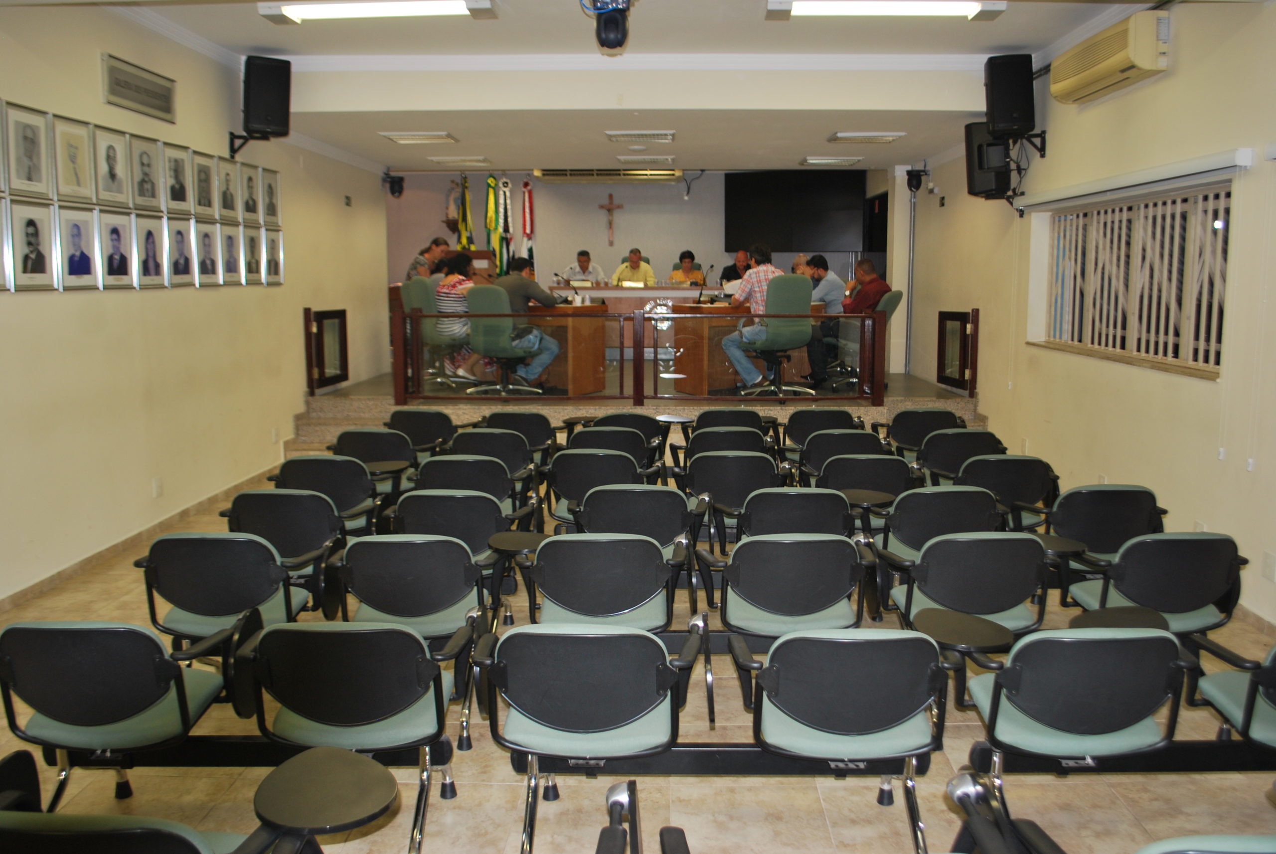 Vereador de Jaguariúna é congratulado com a medalha "Governador Pedro de Toledo"