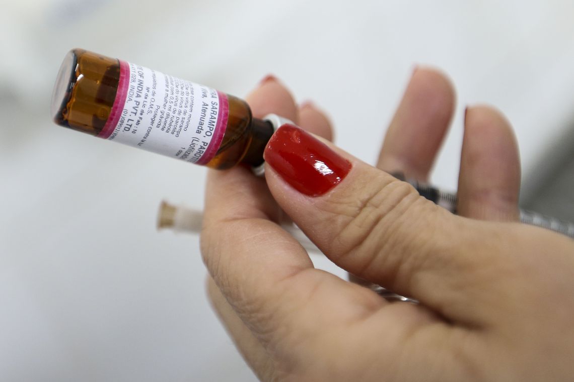 Comissão da Câmara discute reaparecimento do sarampo no país