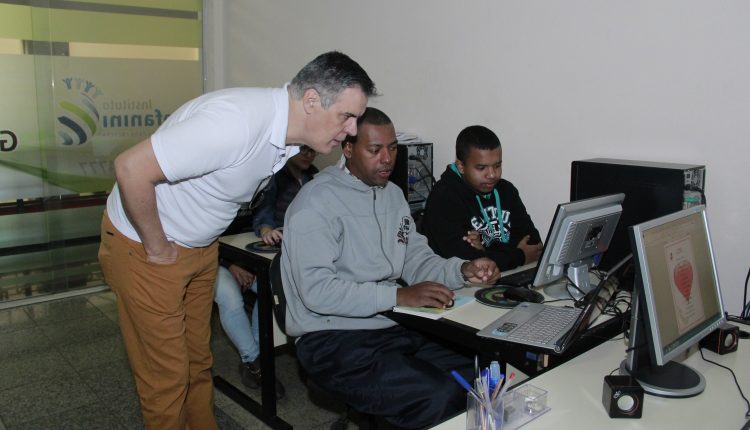 Prefeitura e Instituto Stefanini oferecem cursos gratuitos na área de informática