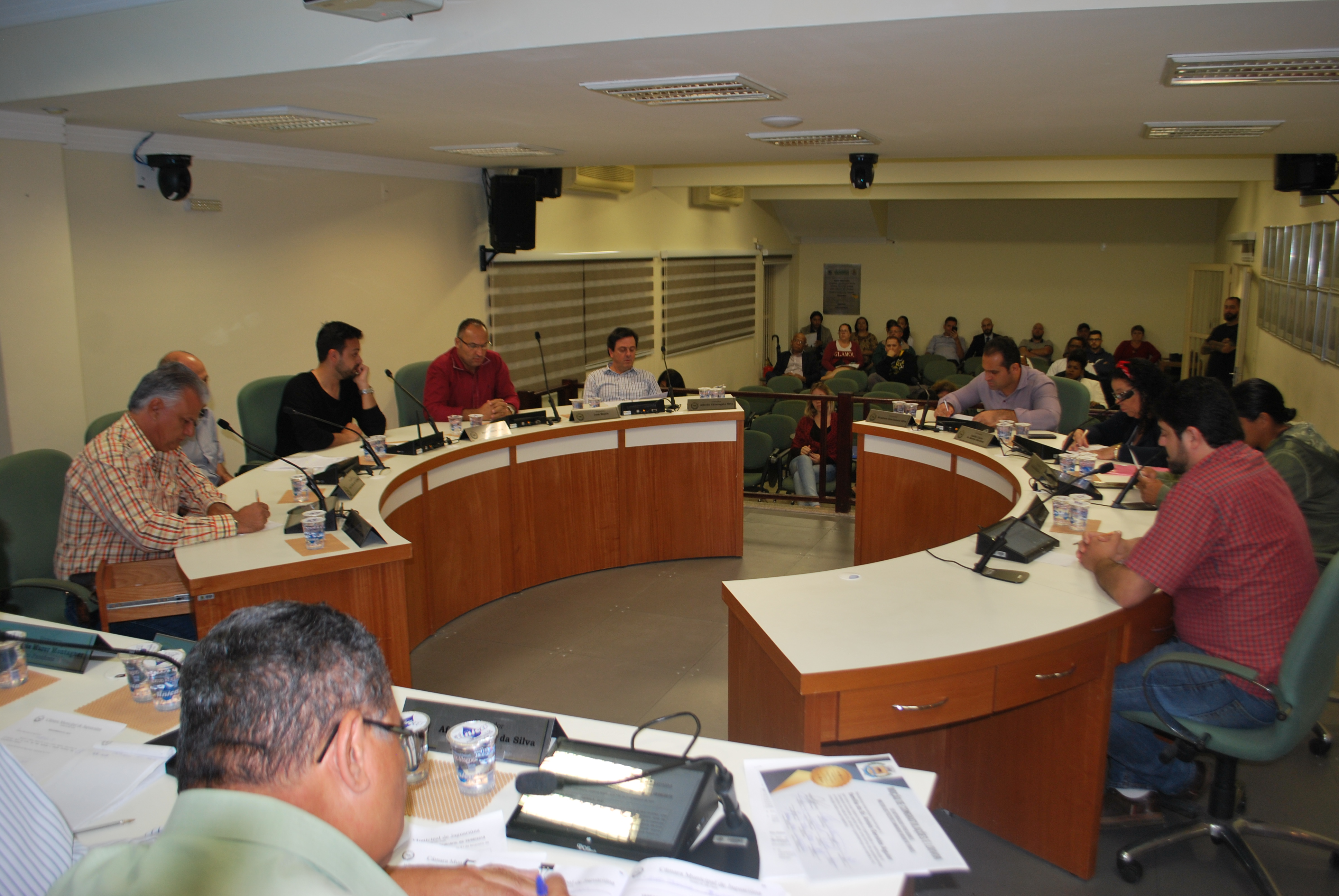 Cinco projetos de decreto legislativo, quatro projetos de lei e três projetos de lei complementar constam na pauta da 12ª Sessão Ordinária do ano