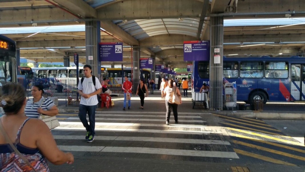 Mudança nos horários dos ônibus da linha Jaguariúna - Campinas gera requerimento à EMTU e Expresso Metrópolis