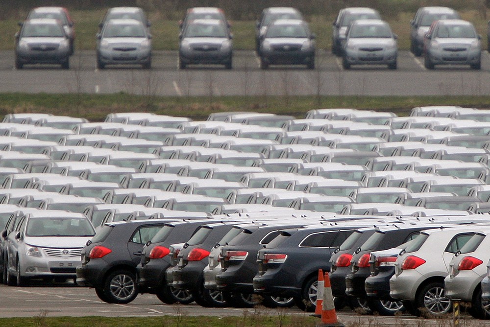 Branco e preto são as cores de carro mais buscadas por brasileiros no Google