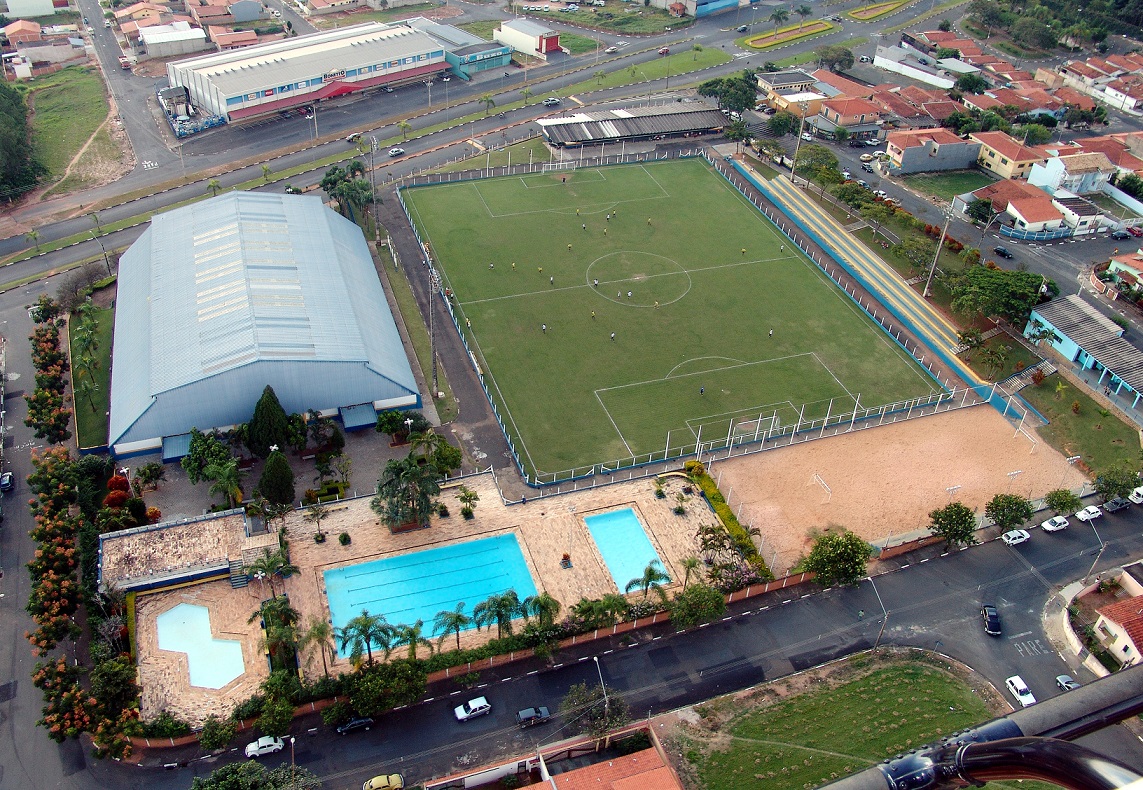 Lebrão dá nome ao Centro de Lazer do Trabalhador