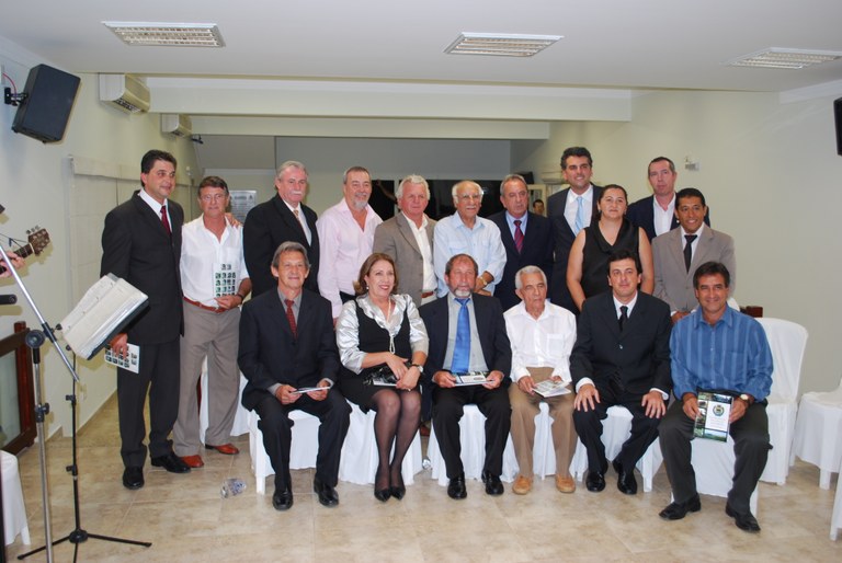 Sessão solene na Câmara comemora 20 anos da Lei Orgânica