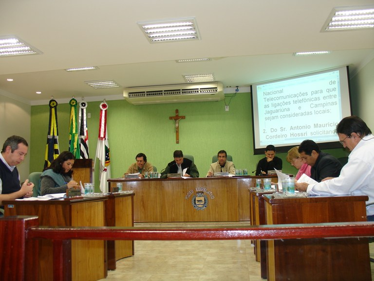 Câmara aprova gratificação para motoristas de ambulância