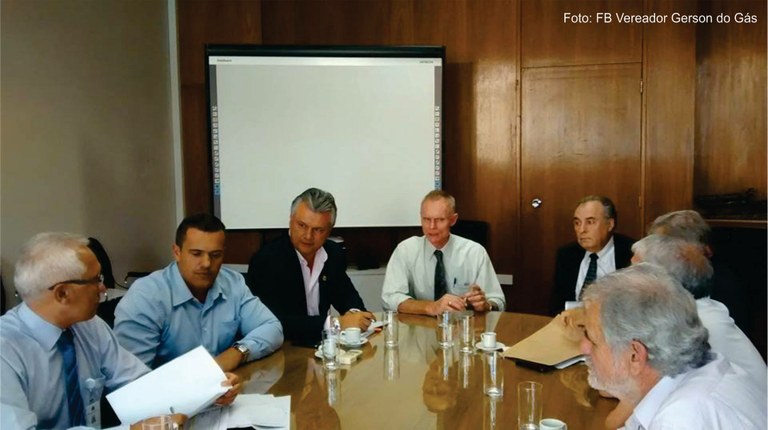 Vereadores buscam verbas para educação