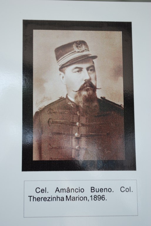 Busto do Cel Amâncio pode ser instalado no prédio da Escola