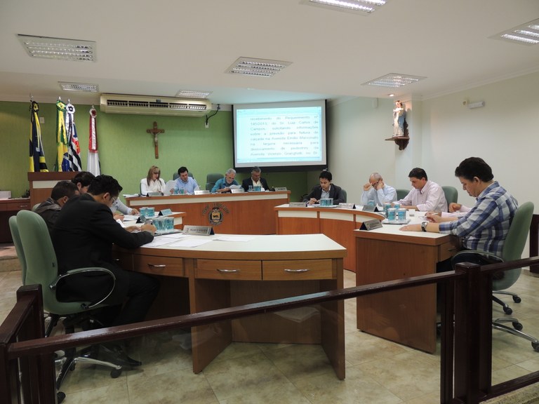 Vereadores revogam Zona ZEEM em segunda e última discussão