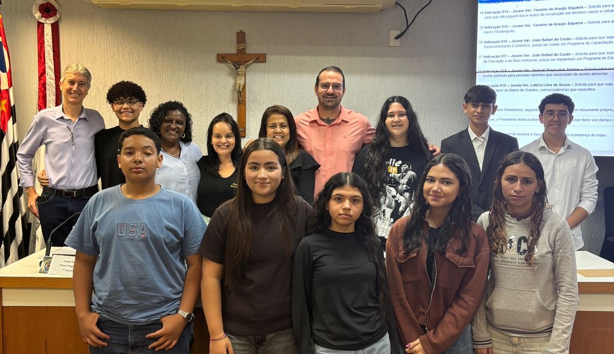 Parlamento Jovem de Jaguariúna encerra primeiro ano de atividades