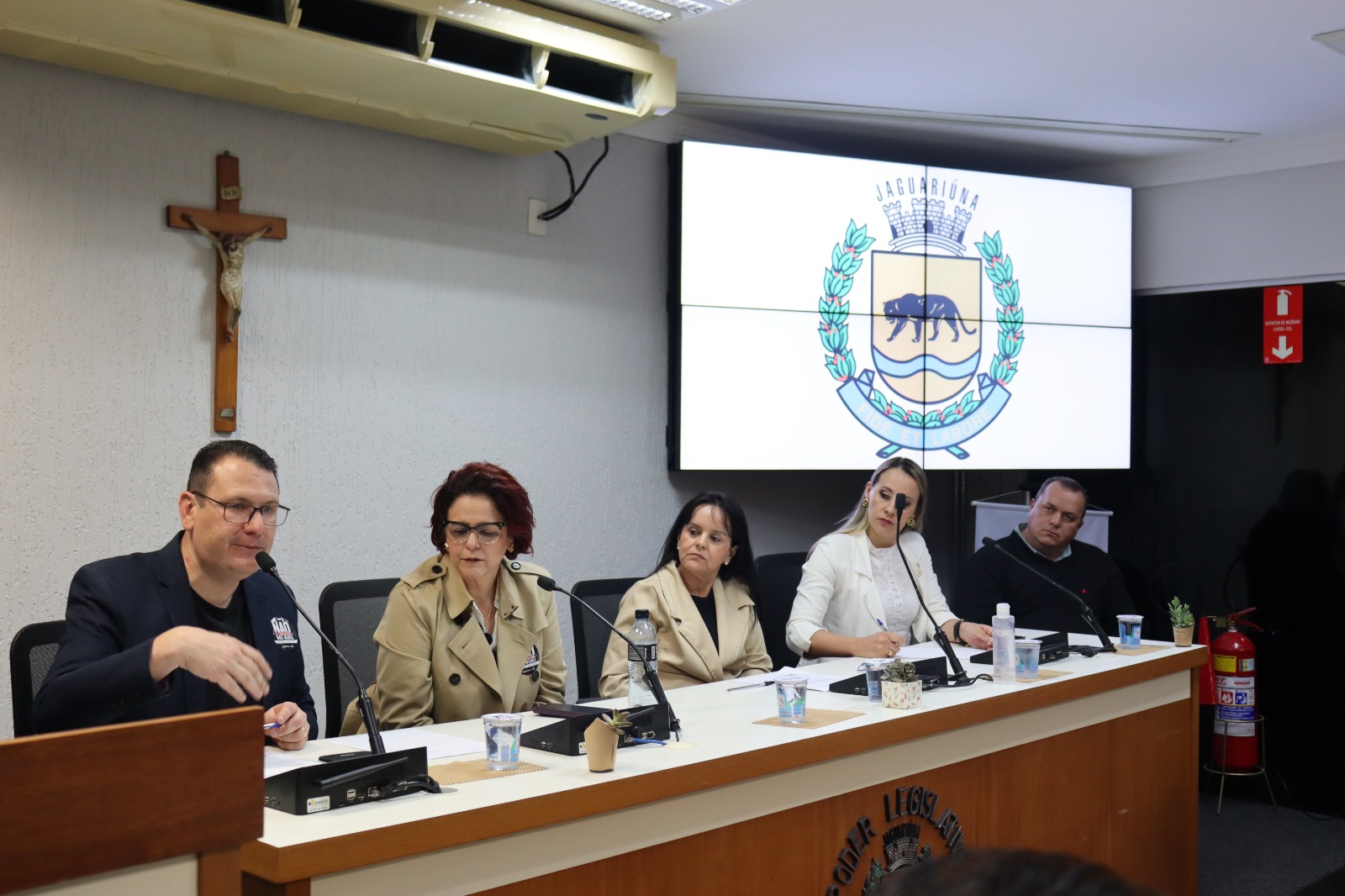 Câmara recebe Frente Parlamentar para debater Violência Digital contra Crianças e Adolescentes