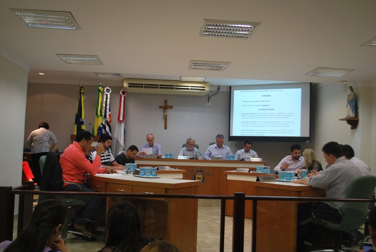 Requerimentos aprovados buscam melhorias em diversas áreas da cidade