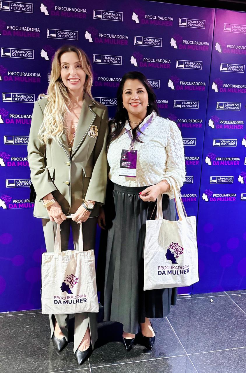 Procuradoria da Mulher de Jaguariúna marca presença em evento nacional em Brasília