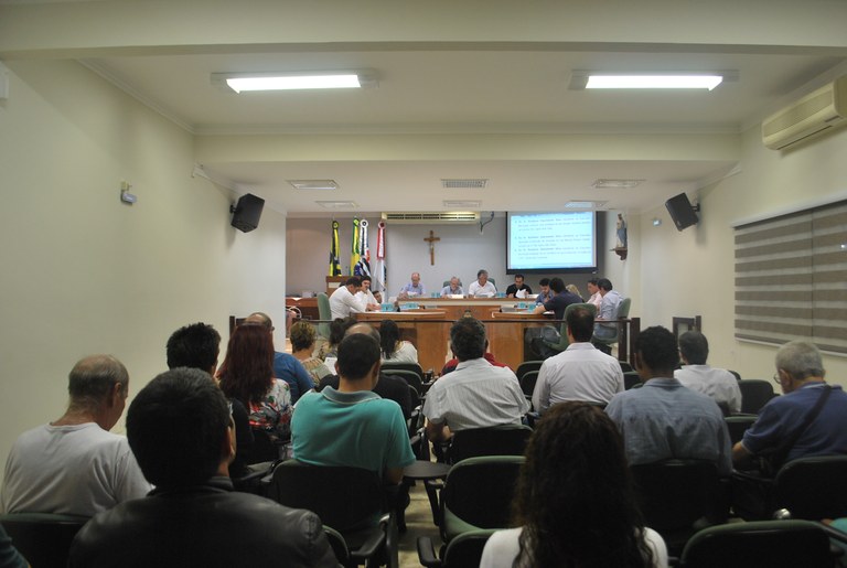 24ª sessão ordinária teve pauta enxuta com aprovação de projetos importantes