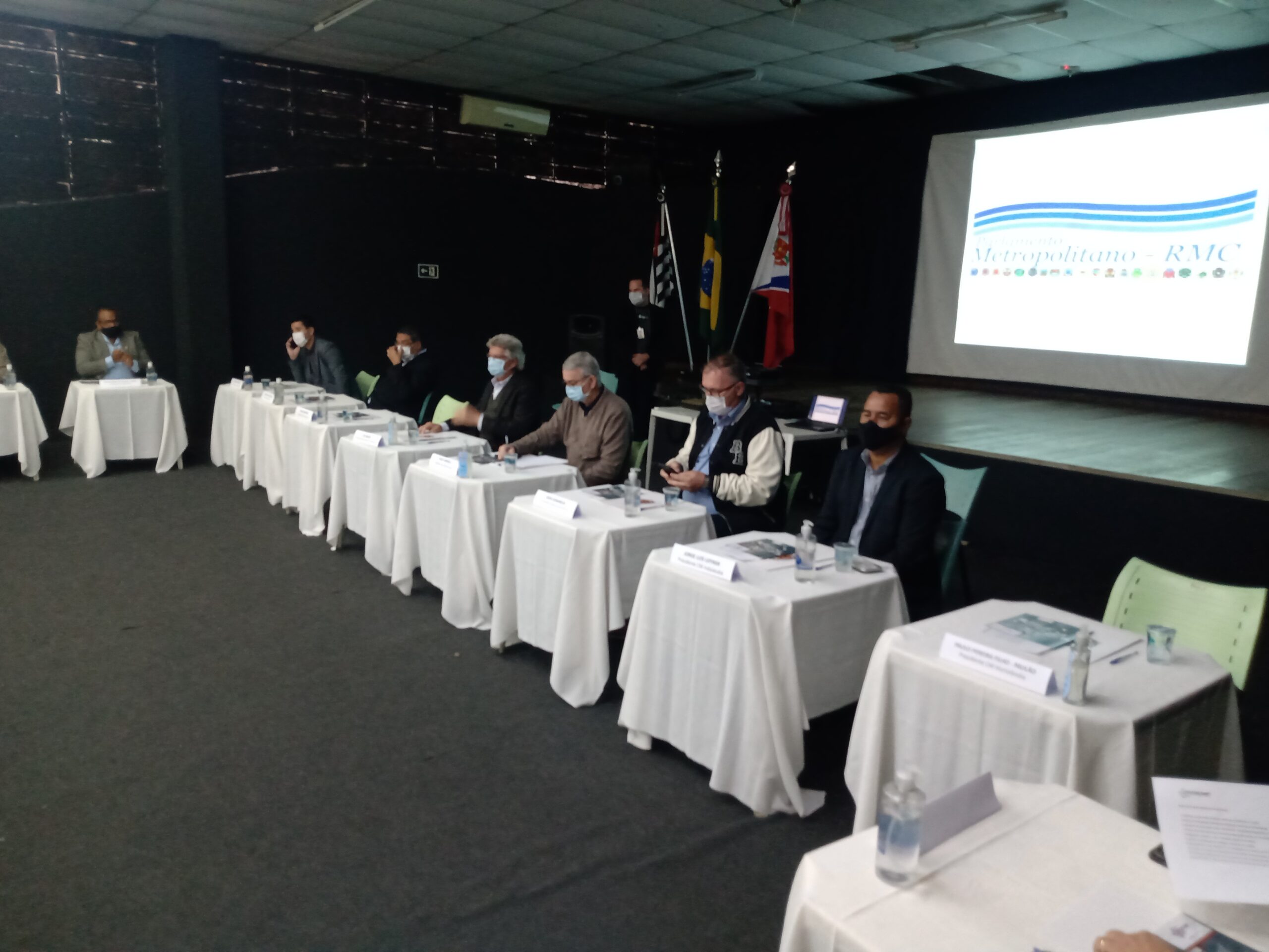 Presidente da Câmara Municipal de Jaguariúna participa de reunião do Parlamento Metropolitano da RMC