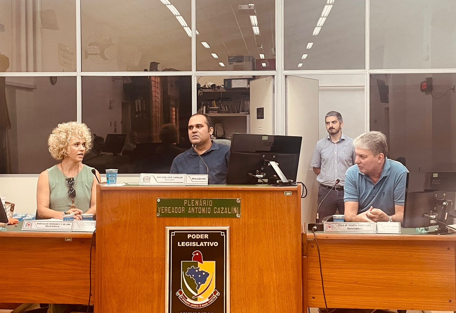 Parlamento do Circuito das Águas realiza reunião ordinária na Câmara Municipal de Amparo