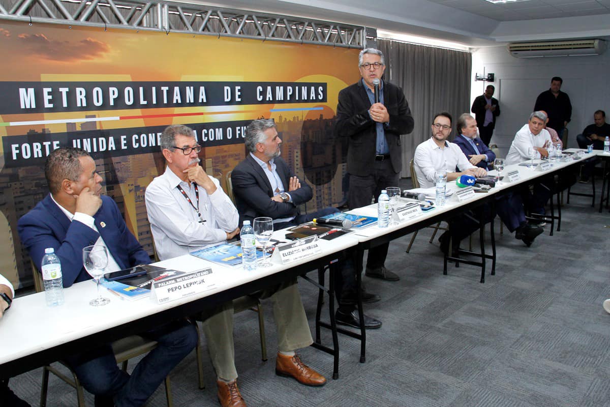 Vereadores participam de reunião do Conselho de Desenvolvimento da RMC, em Jaguariúna