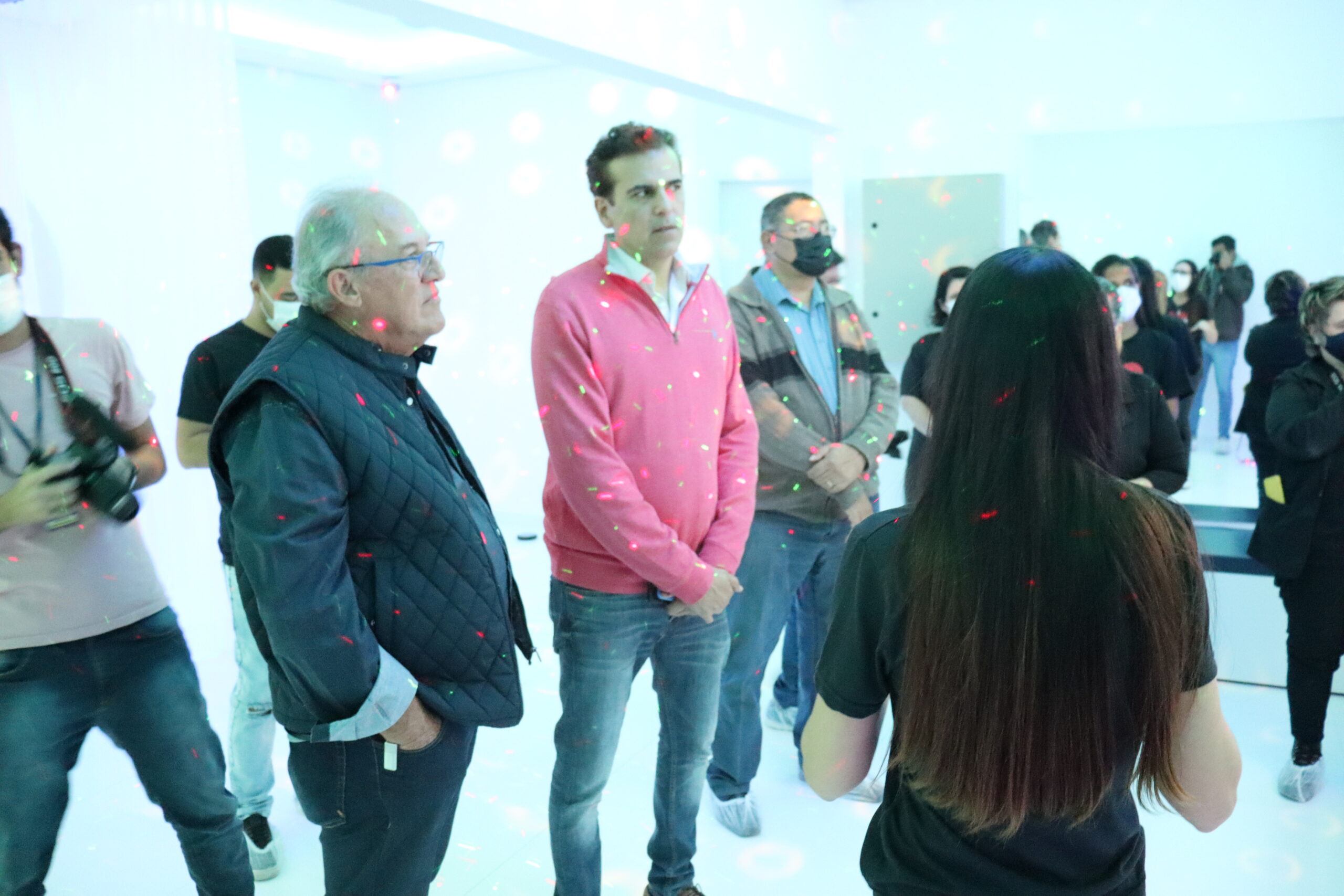 Apae de Jaguariúna entrega Sala de Terapia Snoezelen, com presença do presidente da Câmara Municipal