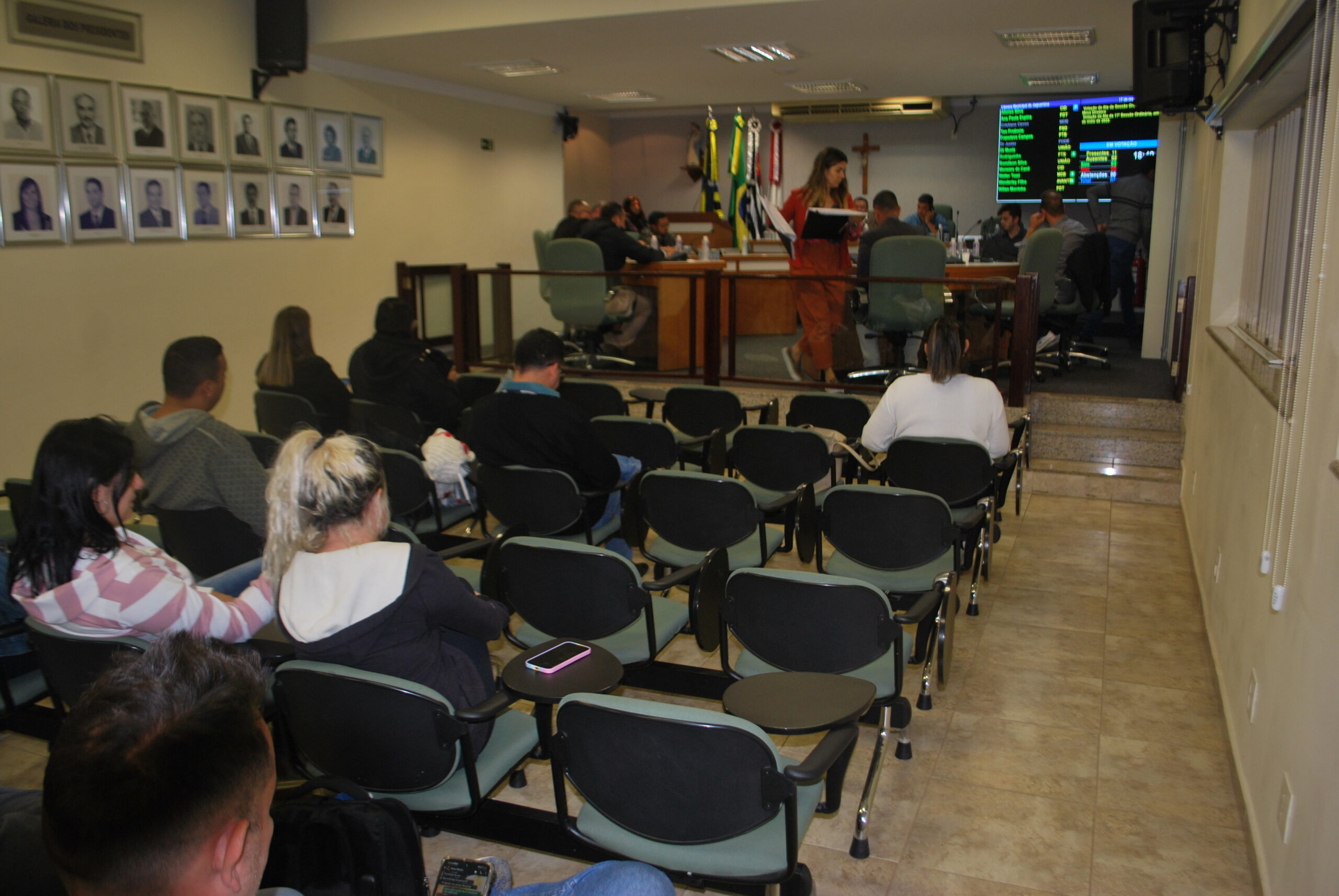 Quatro projetos serão votados na 21ª sessão ordinária do ano, nesta terça-feira (20)