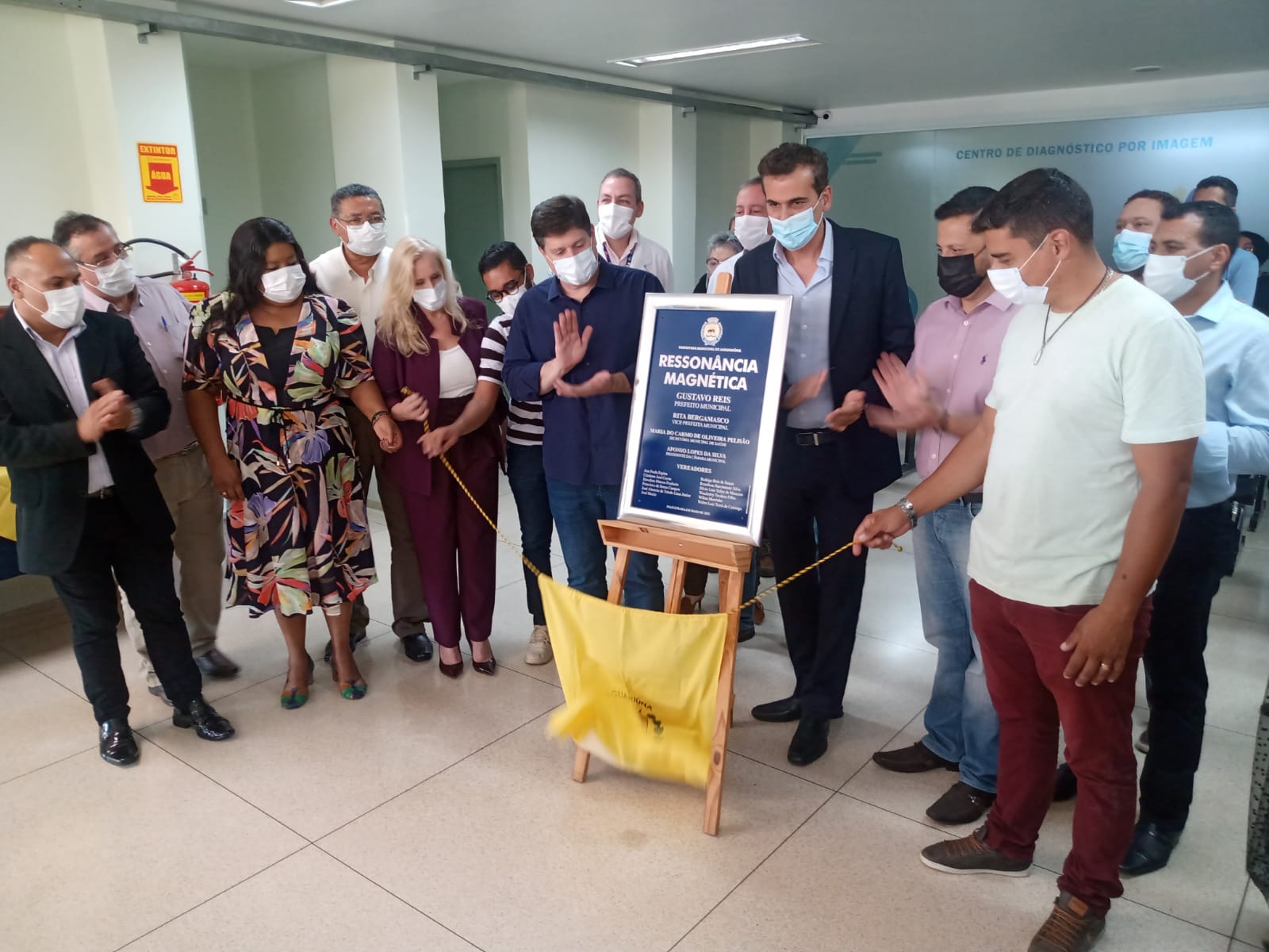 Vereadores prestigiam inauguração do aparelho de ressonância magnética do Hospital Walter Ferrari