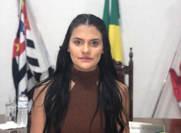 DANÚBIA LUZIA DE FARIA