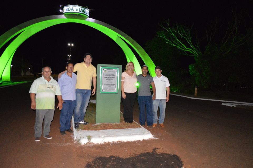 A Prefeitura inaugurou a nova iluminação na entrada da cidade.