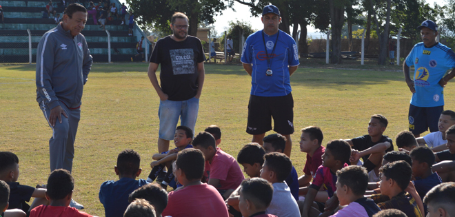 DE RIOLÂNDIA PARA O BRASIL
