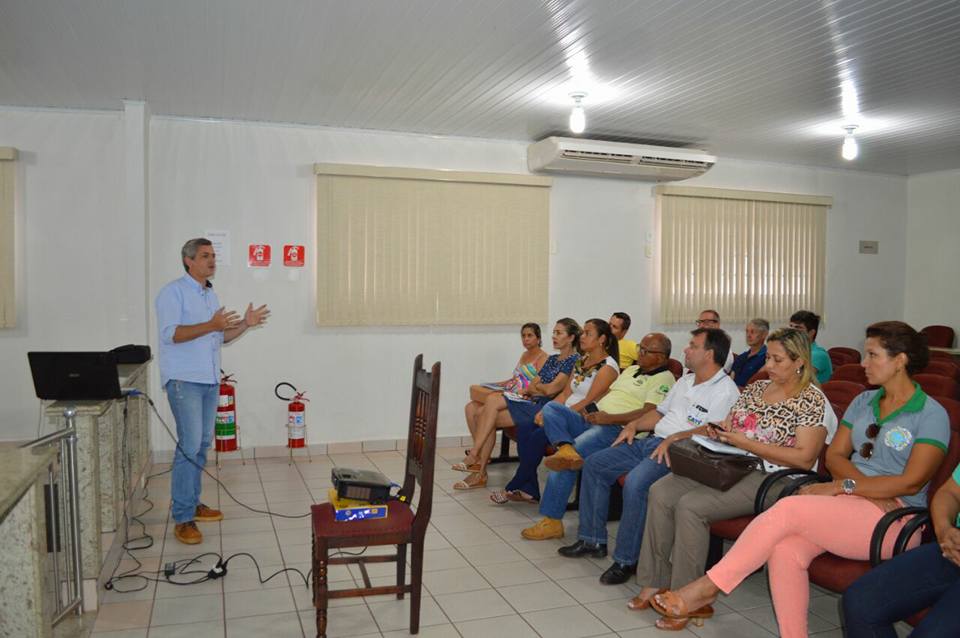 Visita das representantes do Programa Município Verde Azul