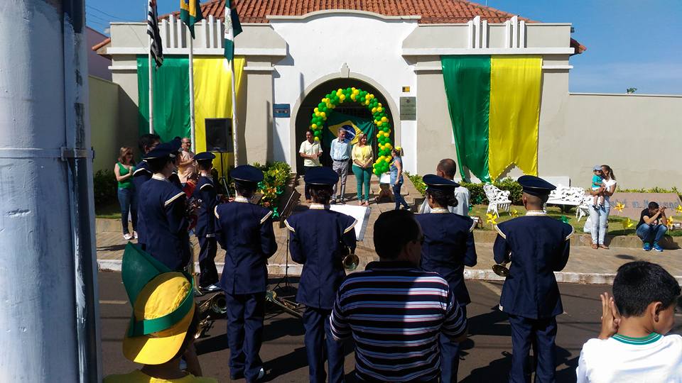Independência do Brasil - 07 de Setembro: Prefeitura de Riolândia realiza desfile com fanfarra, ato cívico e apresentações.